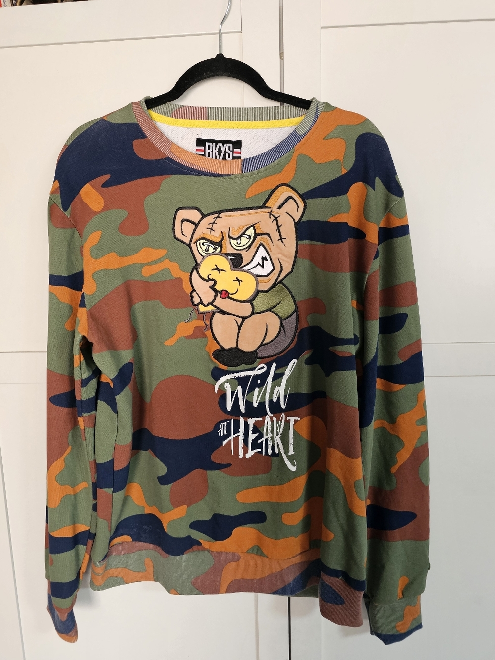 BKYS Wild Heart Camo Sweatshirt Large Streetwear Bear Graphic Crewneck Pullover